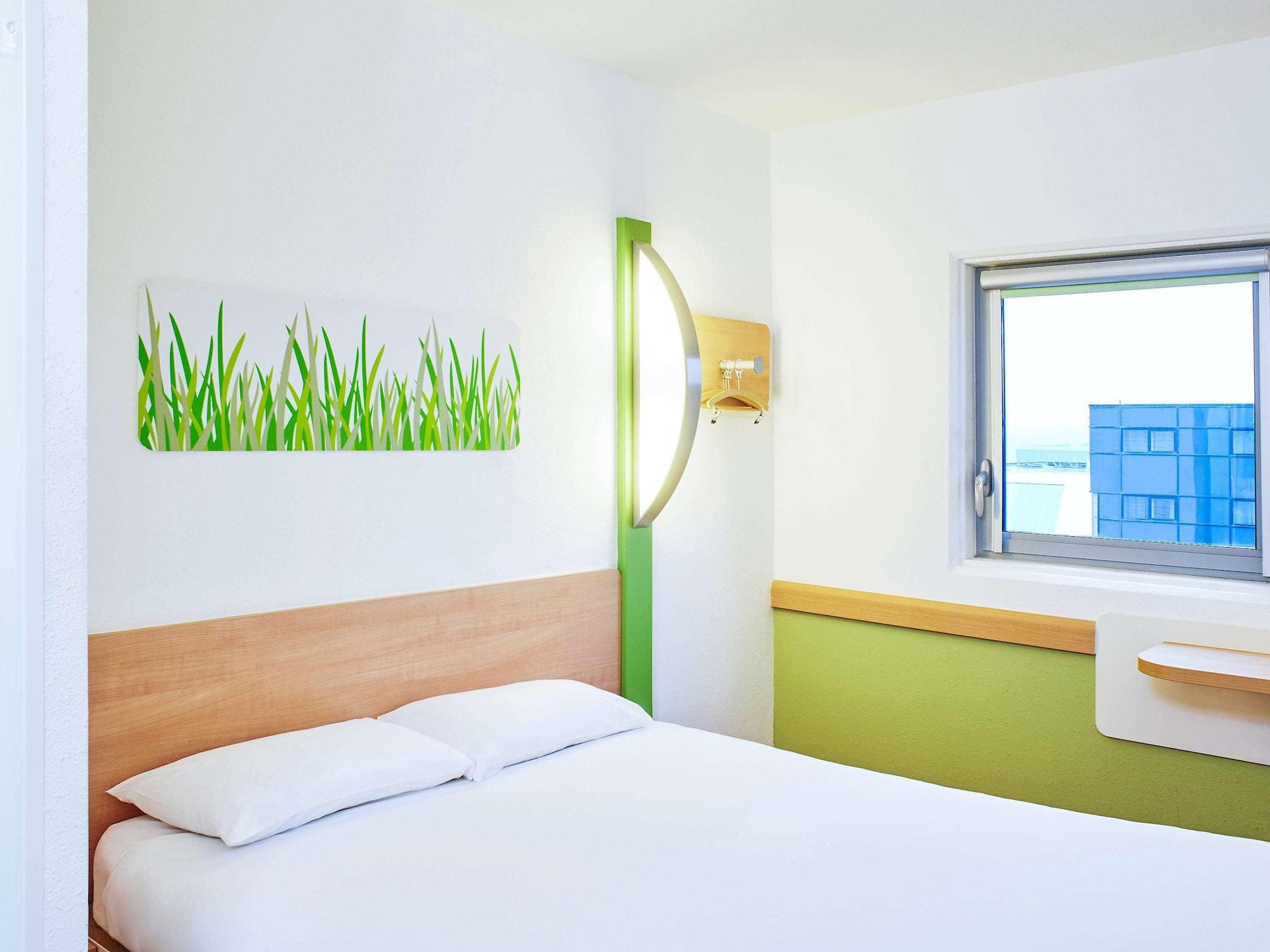 Hotel Ibis Birmingham Airport Terminal Building - Nec Bickenhill Exterior foto